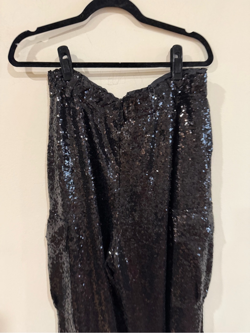 By Anthropologie Black Sequin Cargo Pants Size 10 - Picture 6 of 7